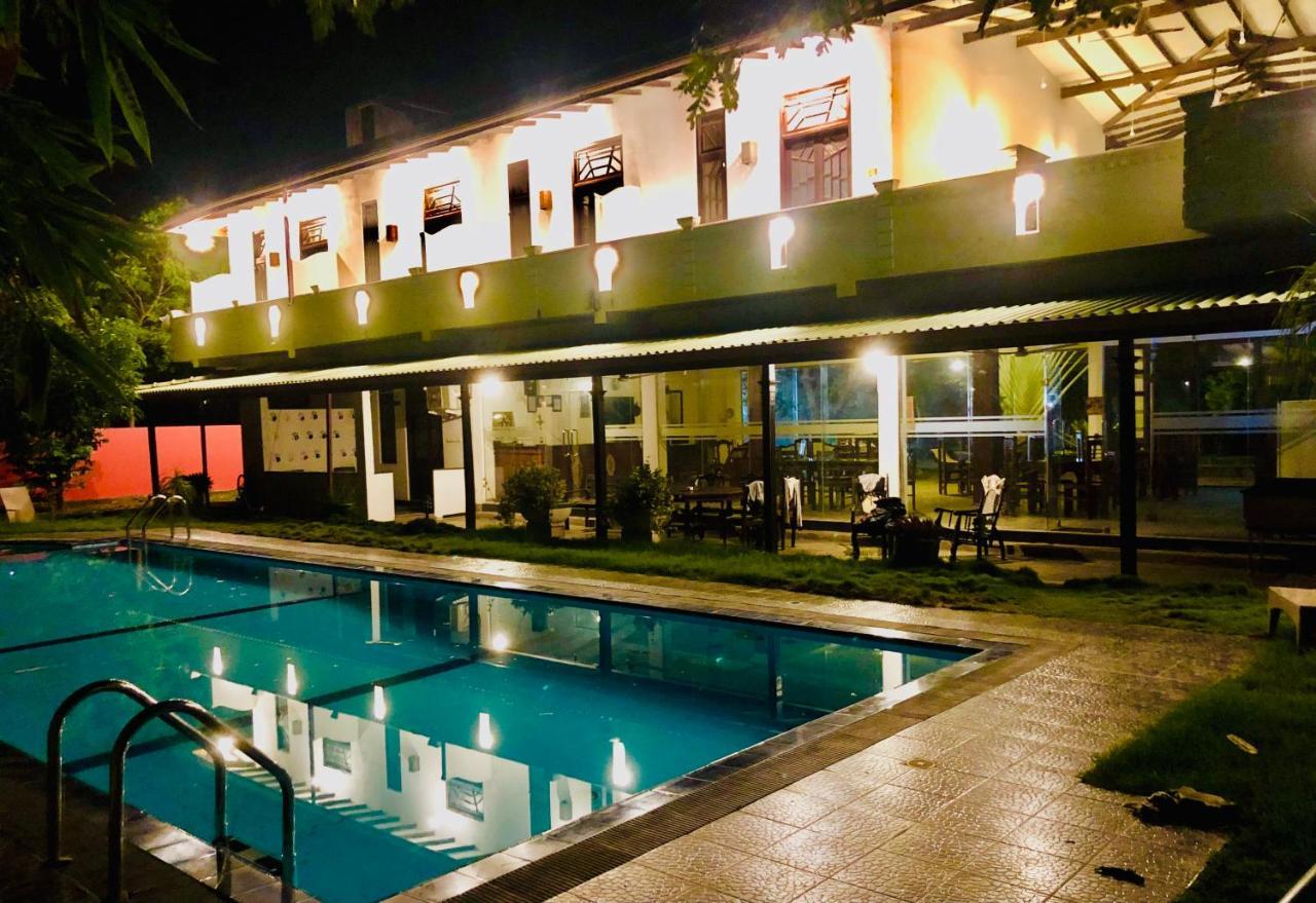 Saman Resort Yala Tissamaharama Ngoại thất bức ảnh