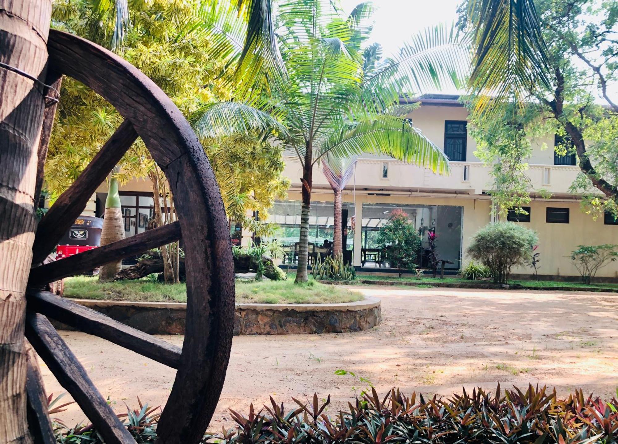 Saman Resort Yala Tissamaharama Ngoại thất bức ảnh